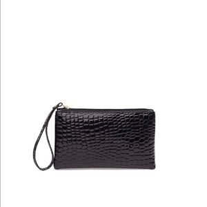 🔥2for$25🔥faux leather croc embossed wristlet